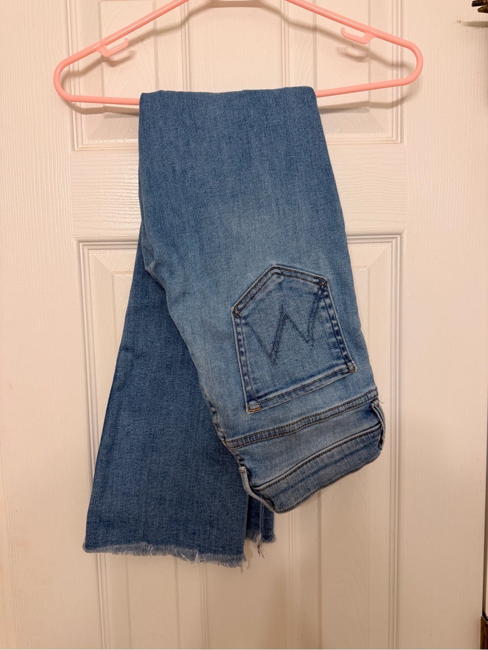 MOTHER The Weekender Fray Flare Jeans, Size 28 - Picture 2 of 8
